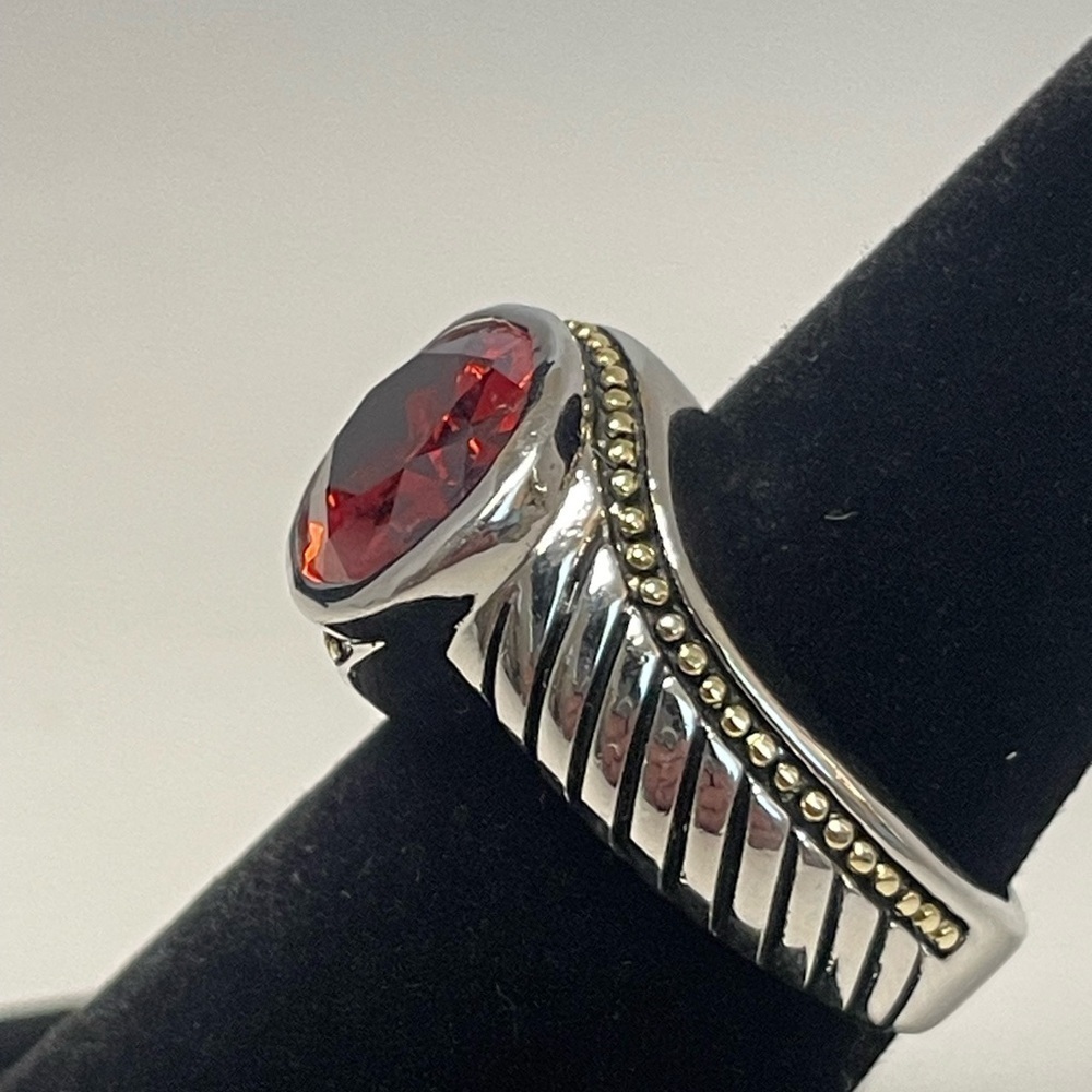 Garnet/dark orange colored rhinestone ring, silver and gold tone band Size 6.5 - Picture 7 of 8